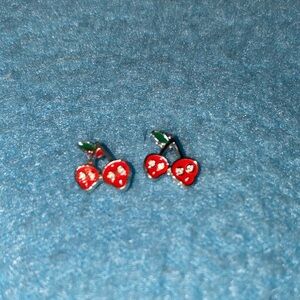 STRAWBERRY pierced earrings in red green enamel silver studs vintage new